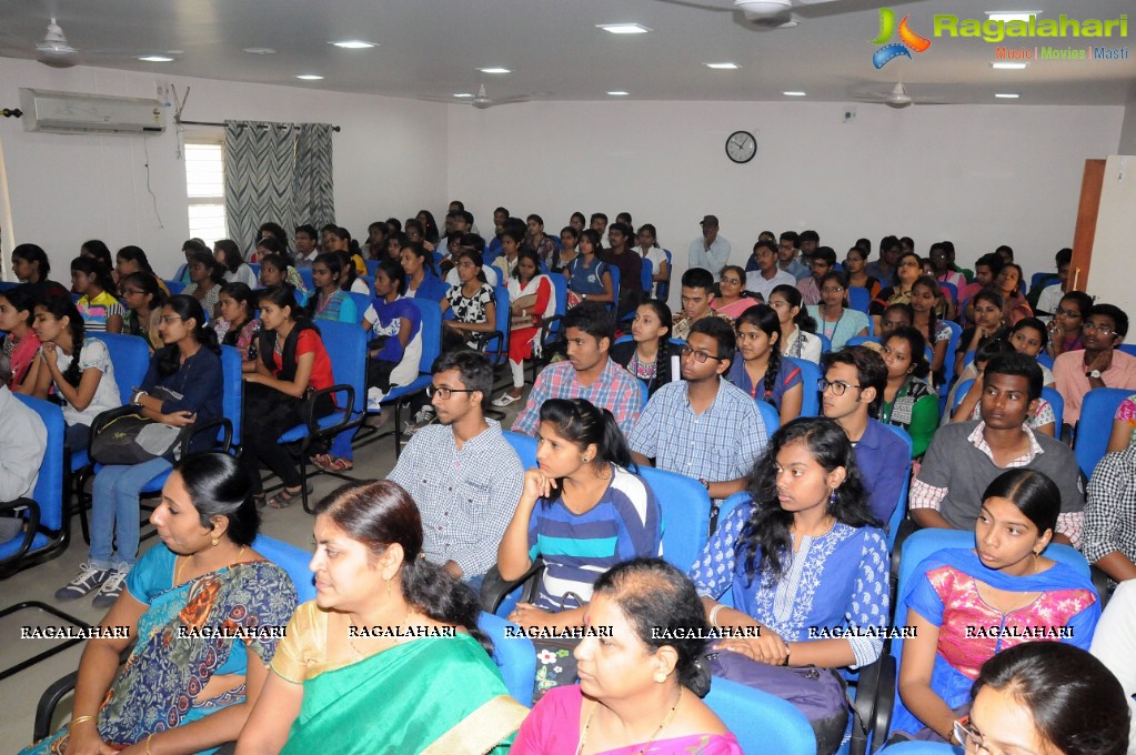 The National Seminar on Pharmacogenetics - A Personalised Therapy at Bhavan's Vivekananda College