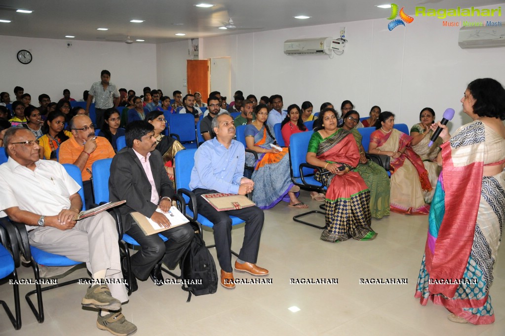 The National Seminar on Pharmacogenetics - A Personalised Therapy at Bhavan's Vivekananda College