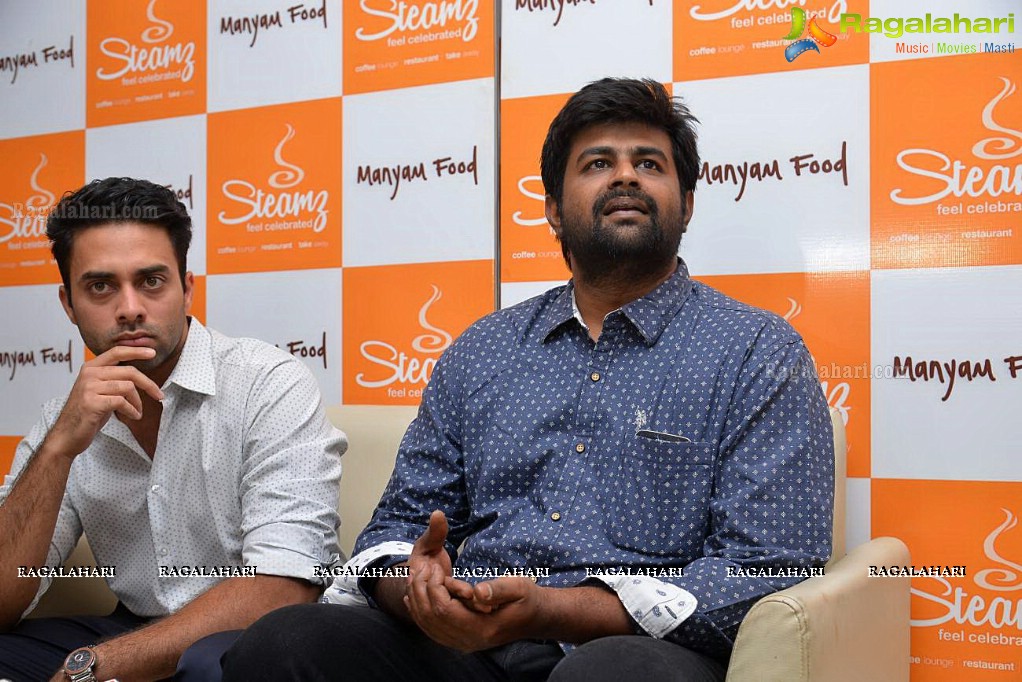 Navdeep launches Steamz Coffee Lounge, Hyderabad