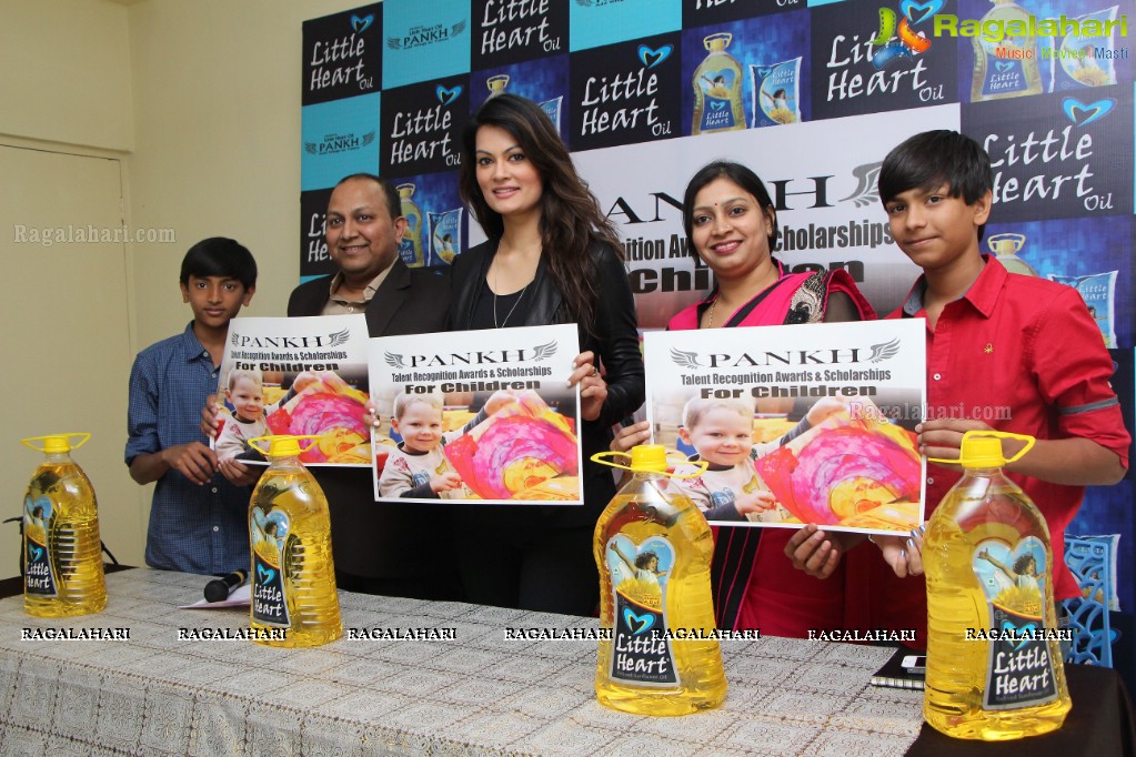 Angela Kumar launches Pankh - Talent Recognition Awards & Scholarships by Little Heart Oil