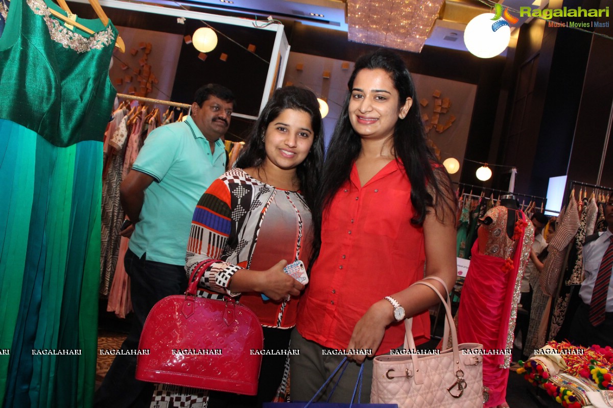 Sania Mirza launches The Label Bazaar, Hyderabad