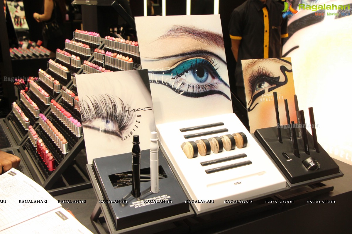 Exclusive Presentation by Sonic Sarwate at MAC Stores, Forum Mall, Hyderabad