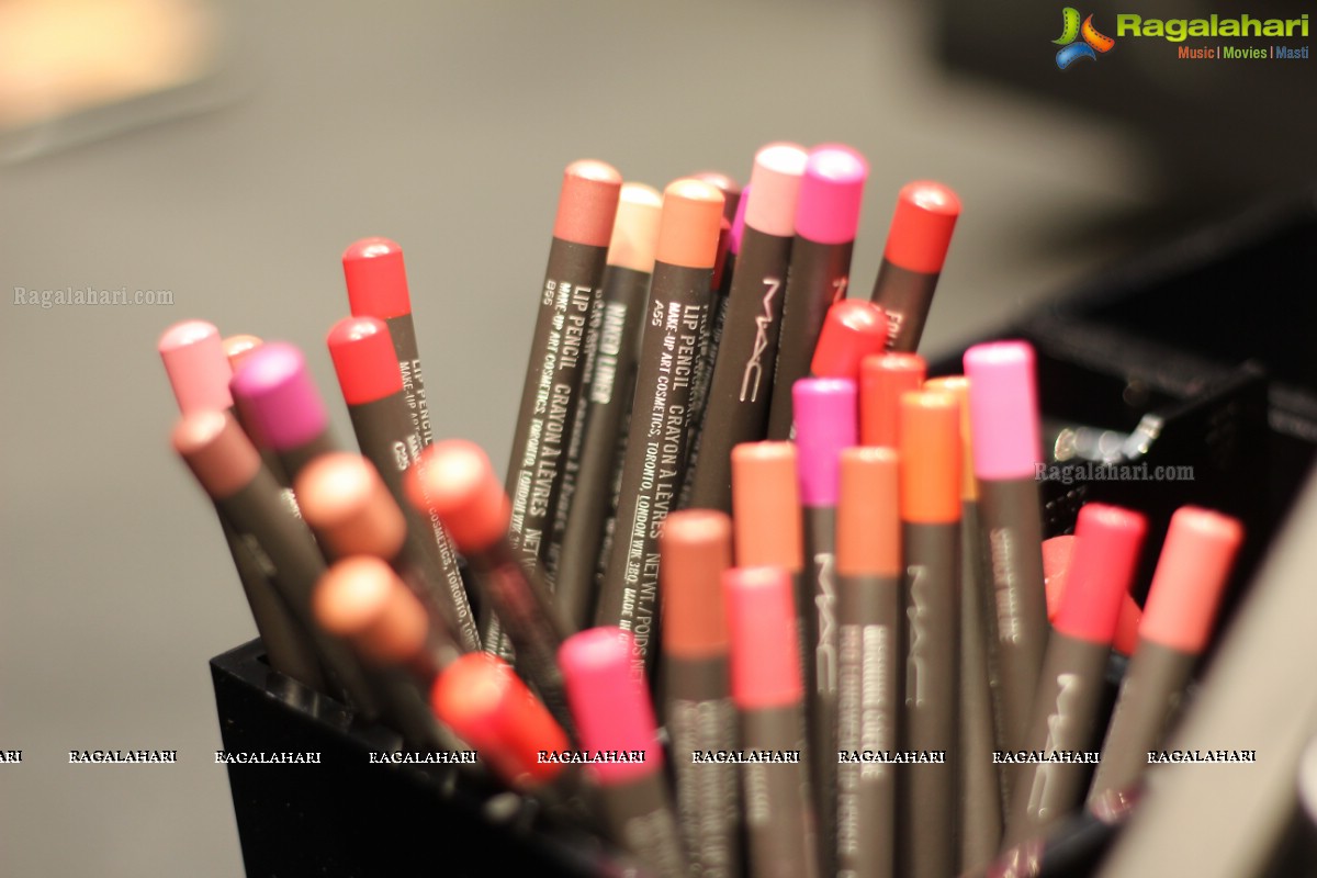 Exclusive Presentation by Sonic Sarwate at MAC Stores, Forum Mall, Hyderabad