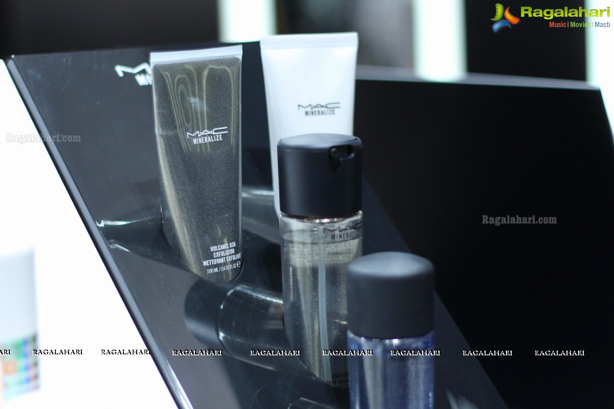 Exclusive Presentation by Sonic Sarwate at MAC Stores, Forum Mall, Hyderabad