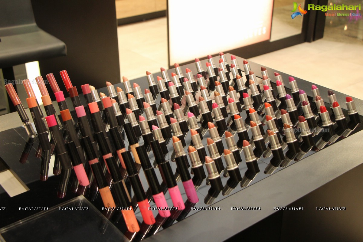 Exclusive Presentation by Sonic Sarwate at MAC Stores, Forum Mall, Hyderabad