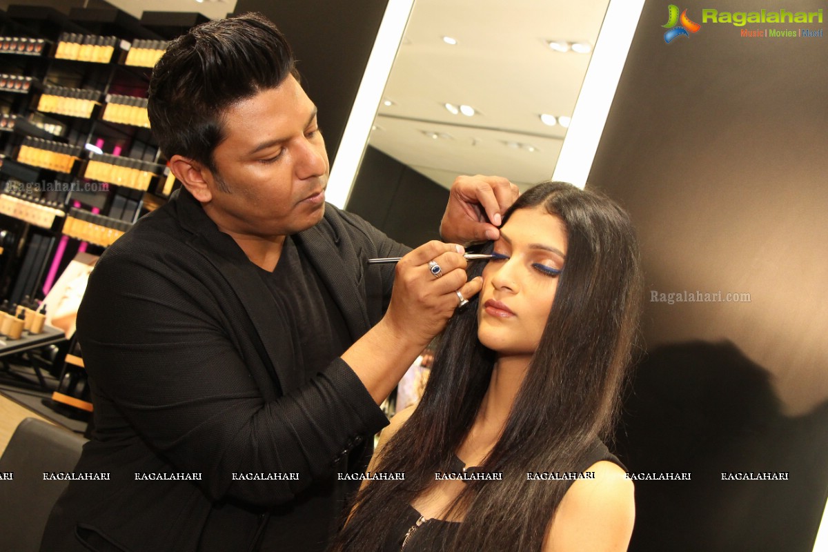 Exclusive Presentation by Sonic Sarwate at MAC Stores, Forum Mall, Hyderabad