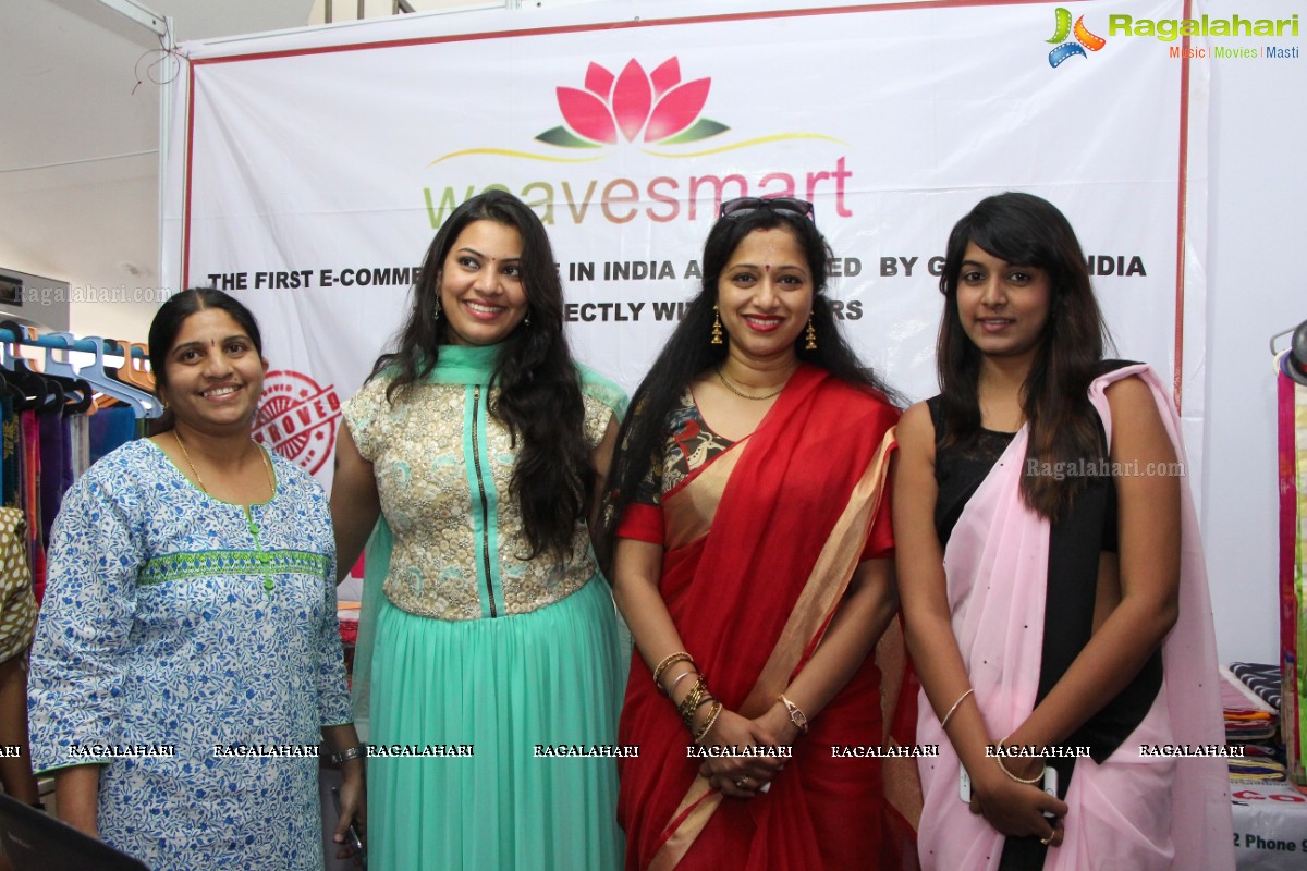 Geetha Madhuri launches Taarana 2016 - Fashion and Lifestyle Exhibition cum Sale at Kamma Sangham, Hyderabad