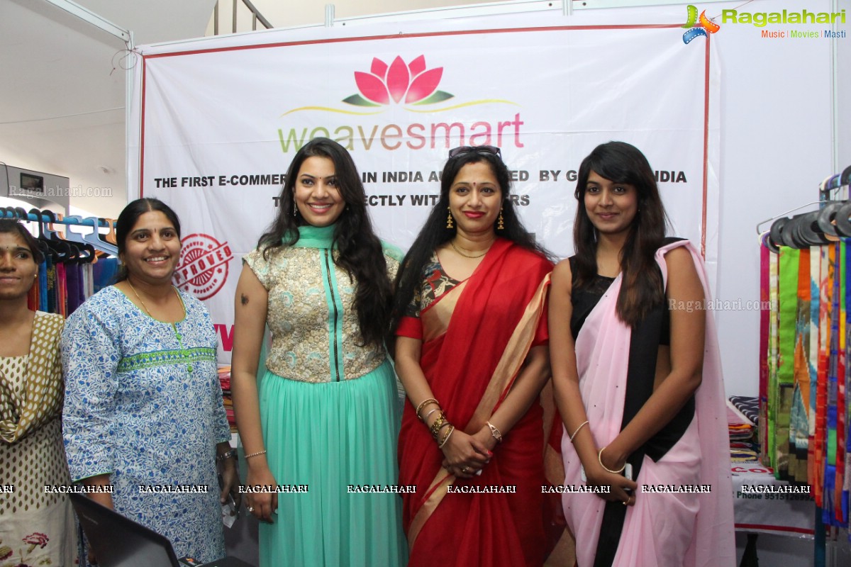 Geetha Madhuri launches Taarana 2016 - Fashion and Lifestyle Exhibition cum Sale at Kamma Sangham, Hyderabad