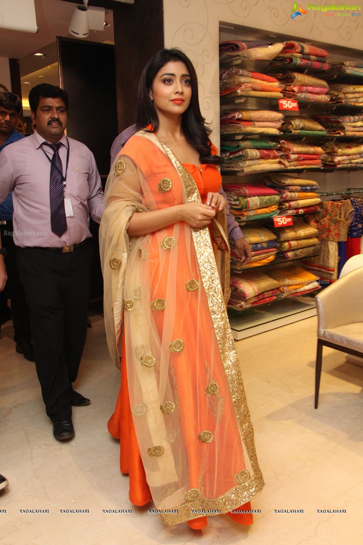 Curtain Raiser of The Label Bazaar by Shriya Saran, Hyderabad