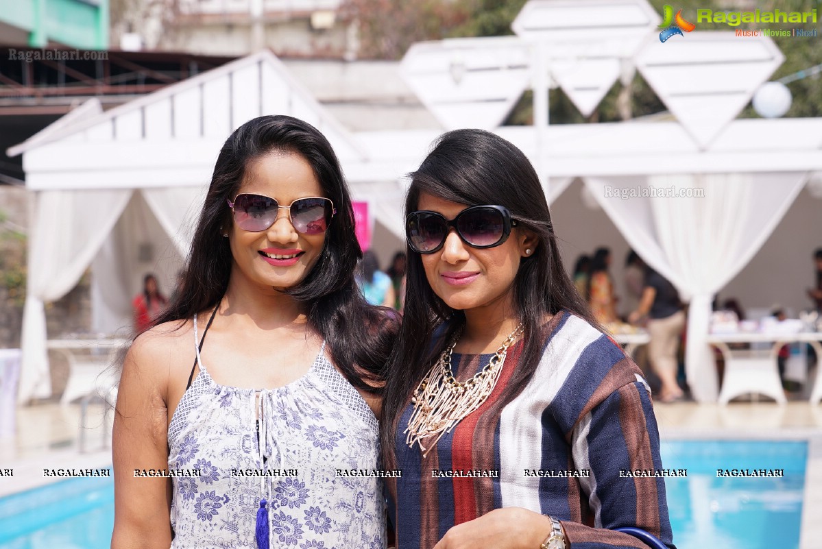 The Urban Chic Fashionista Launch by Geet Gupta and Reena Agarwal