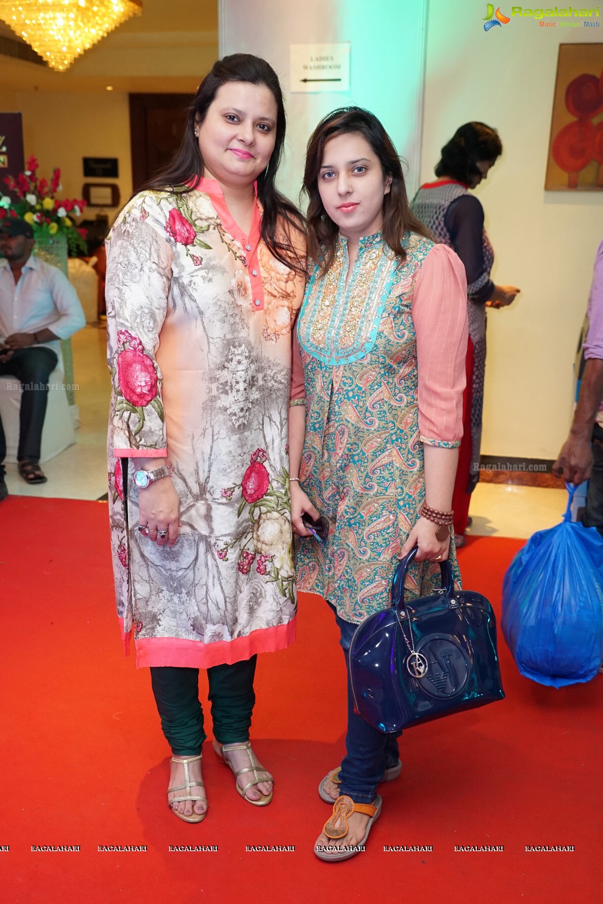 Sai Krupa inaugurates Trendz Vivah Collection Exhibition and Sale 2016 at Taj Krishna, Hyderabad