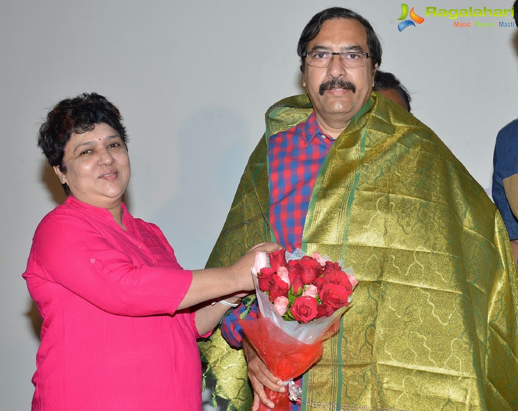 Felicitation to Kasi Viswanath