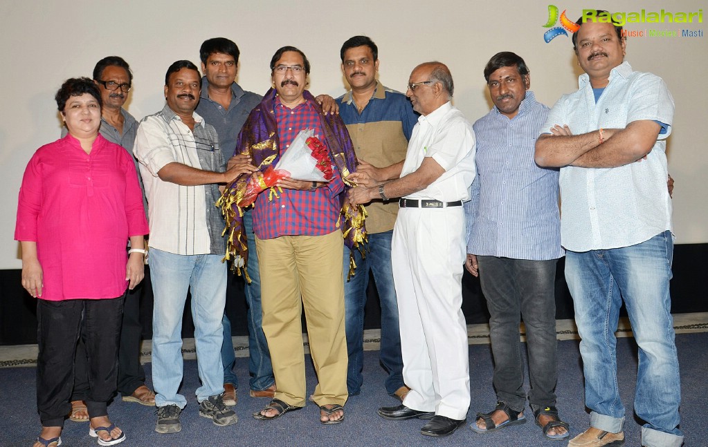 Felicitation to Kasi Viswanath