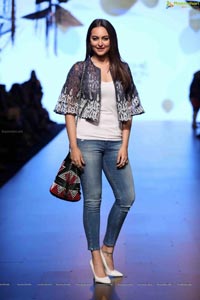 Lakme Fashion Week, Mumbai