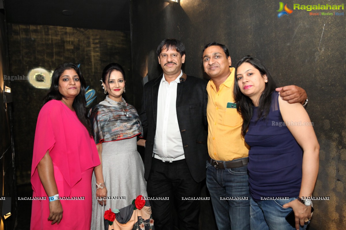 Anita Rathi-Sumeet Rathi 15th Wedding Anniversary Celebrations at Air Live