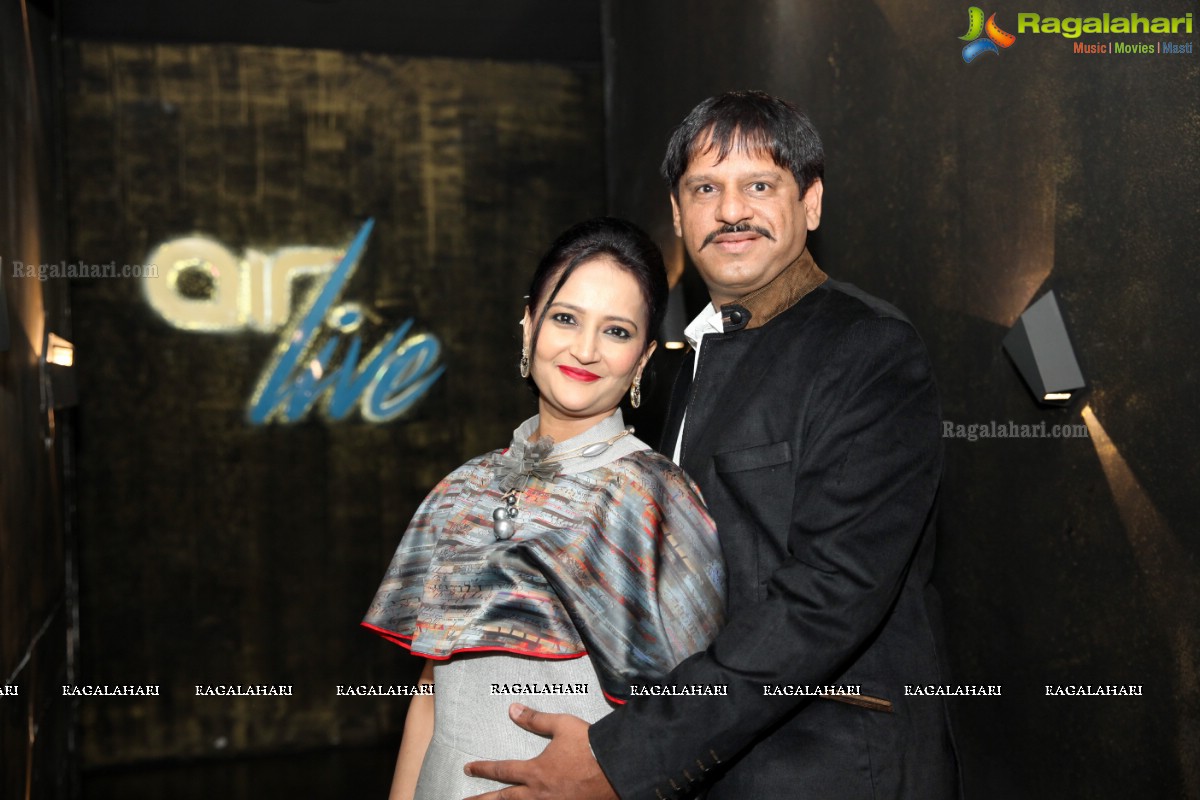 Anita Rathi-Sumeet Rathi 15th Wedding Anniversary Celebrations at Air Live