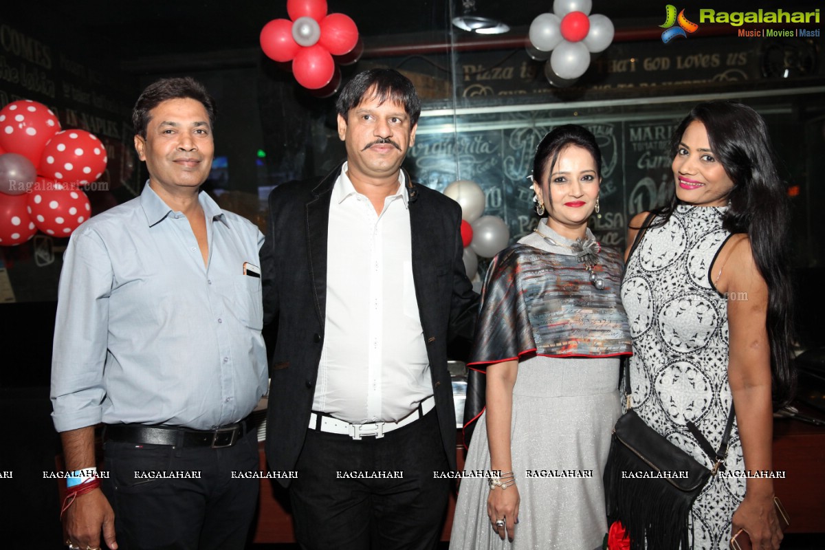 Anita Rathi-Sumeet Rathi 15th Wedding Anniversary Celebrations at Air Live