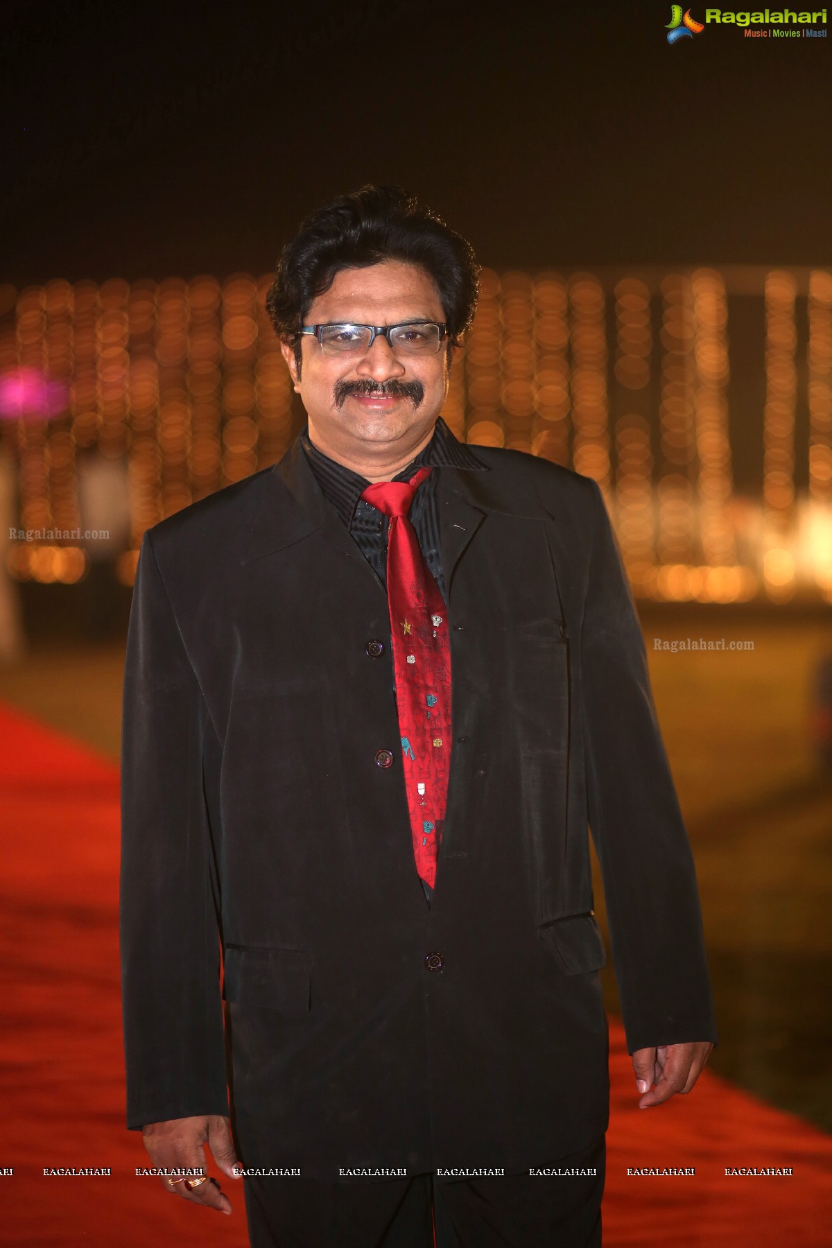 Grand Wedding Reception of Vishnu Vardhini and Anup Chand at D Lake View Resort, Hyderabad