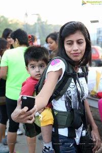 Pinkathon's Baby Wearing Walk with Milind Soman