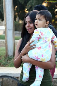 Pinkathon's Baby Wearing Walk with Milind Soman