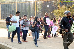 Pinkathon's Baby Wearing Walk with Milind Soman