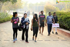 Pinkathon's Baby Wearing Walk with Milind Soman