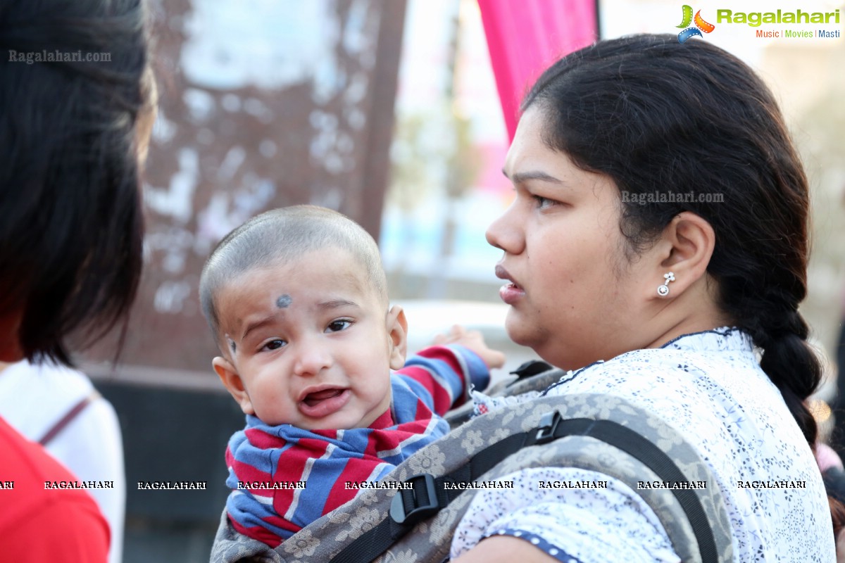 Pinkathon's Baby Wearing Walk with Milind Soman