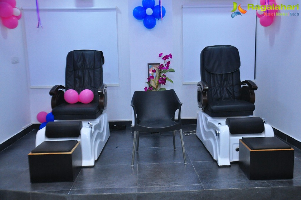 Blush Luxury Salon Launch by Hero Dilip at Road No 12 Banjara Hills, Hyderabad