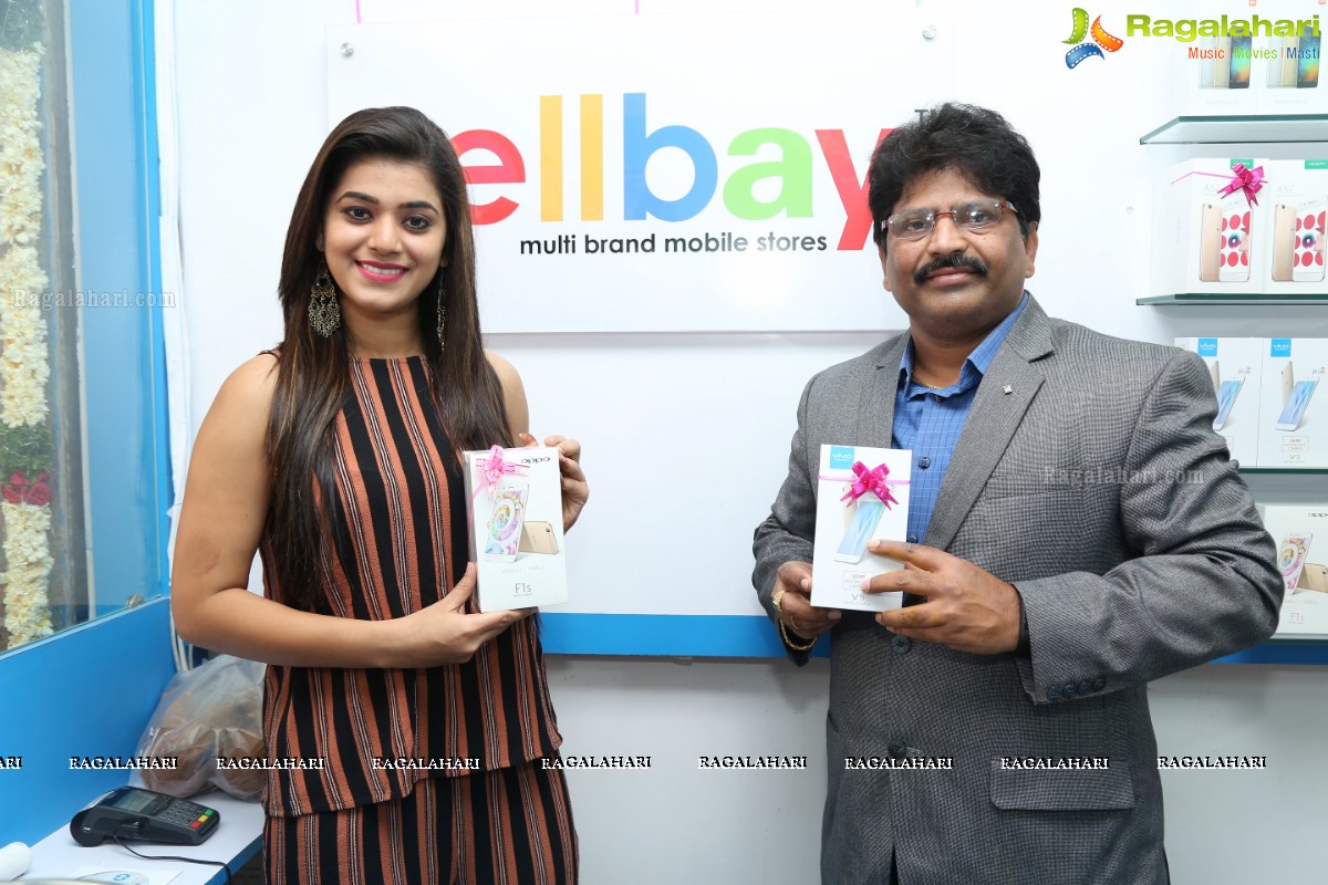 Cellbay - Multi Brand Mobile Store Launch by Yamini Bhaskar at Jagathgiri Gutta, Hyderabad