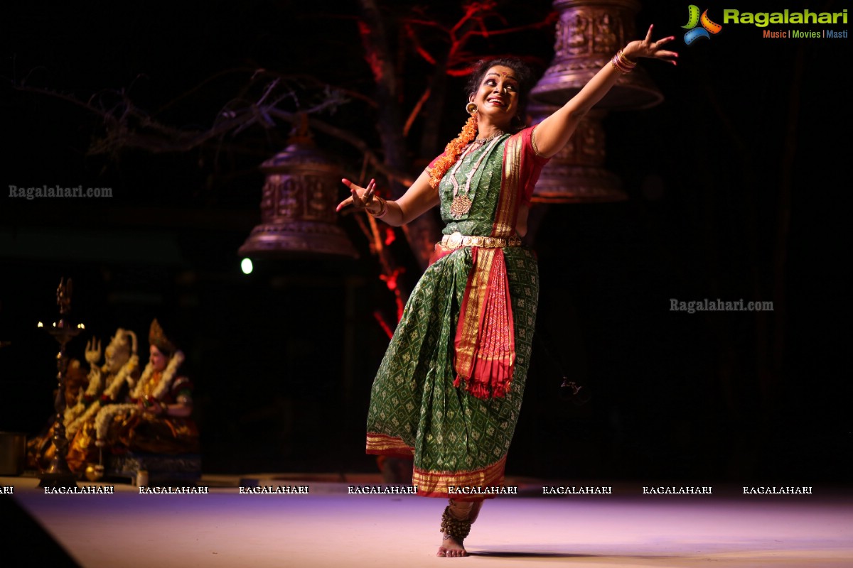 Gudi Sambaralu - A Bharatnatyam Recital by Smita Madhav and Kuchipudi Recital by Yashoda at Dharmapuri Kshetram, Hyderabad