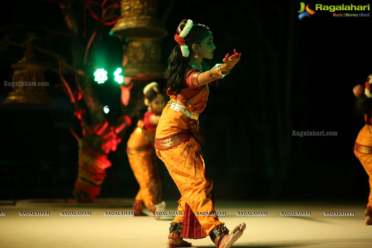 Gudi Sambaralu - A Bharatnatyam Recital by Smita Madhav and Kuchipudi Recital by Yashoda at Dharmapuri Kshetram, Hyderabad