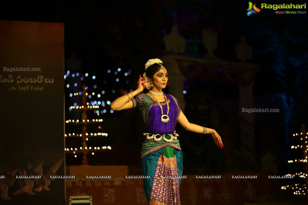 Gudi Sambaralu - A Bharatnatyam Recital by Smita Madhav and Kuchipudi Recital by Yashoda at Dharmapuri Kshetram, Hyderabad