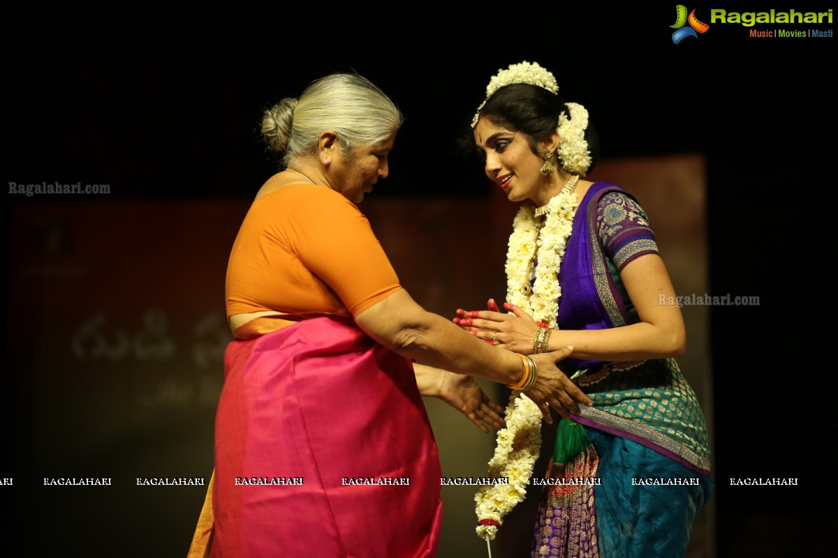 Gudi Sambaralu - A Bharatnatyam Recital by Smita Madhav and Kuchipudi Recital by Yashoda at Dharmapuri Kshetram, Hyderabad