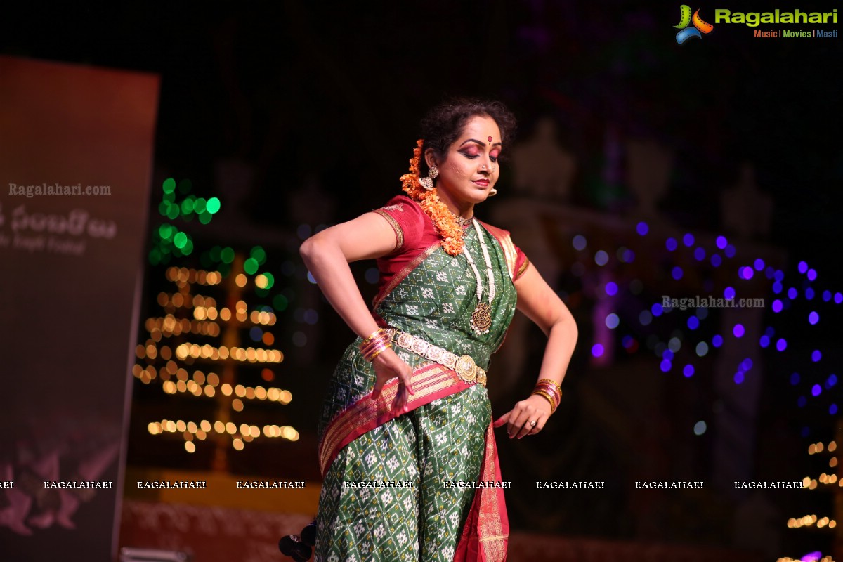 Gudi Sambaralu - A Bharatnatyam Recital by Smita Madhav and Kuchipudi Recital by Yashoda at Dharmapuri Kshetram, Hyderabad