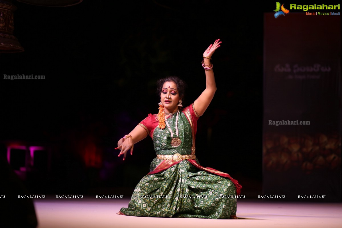 Gudi Sambaralu - A Bharatnatyam Recital by Smita Madhav and Kuchipudi Recital by Yashoda at Dharmapuri Kshetram, Hyderabad