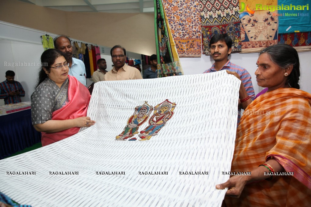 Golkonda Silk and Cotton Fab Handicrafts Mela, Hyderabad