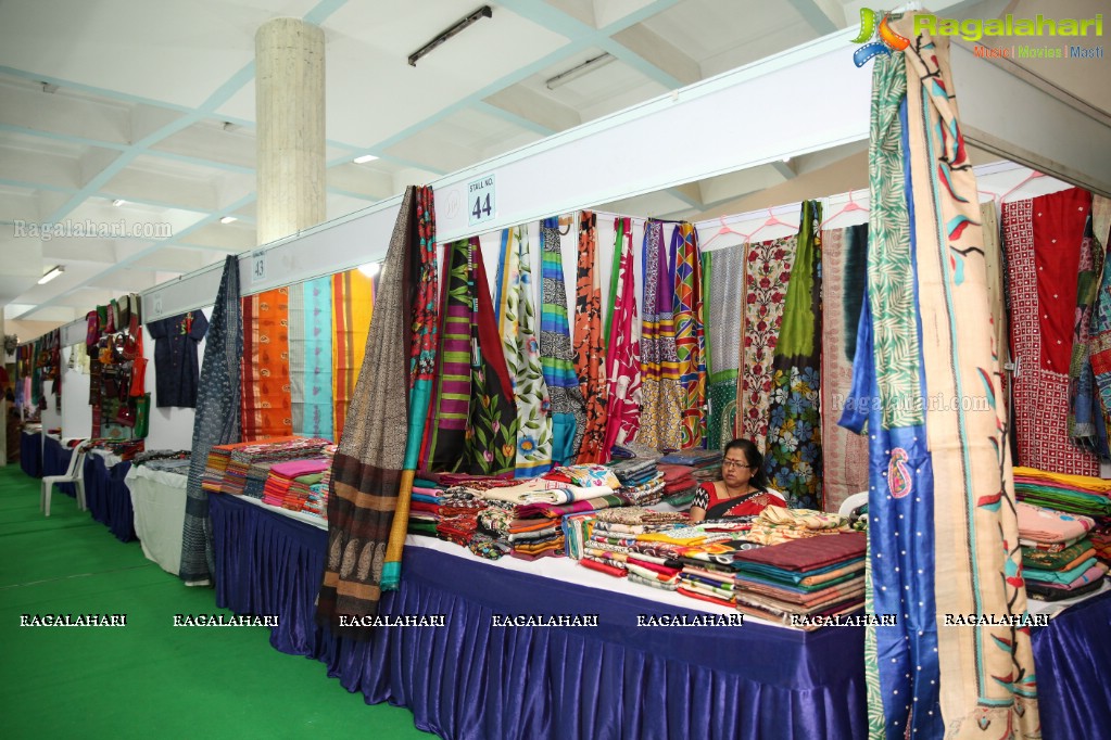Golkonda Silk and Cotton Fab Handicrafts Mela, Hyderabad