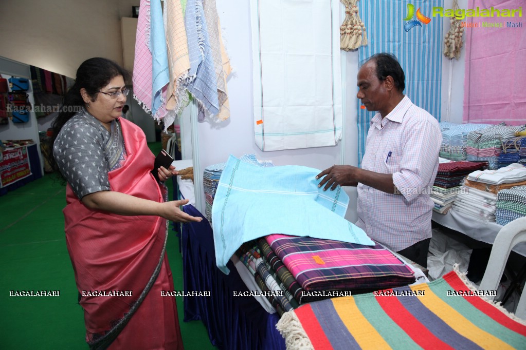 Golkonda Silk and Cotton Fab Handicrafts Mela, Hyderabad