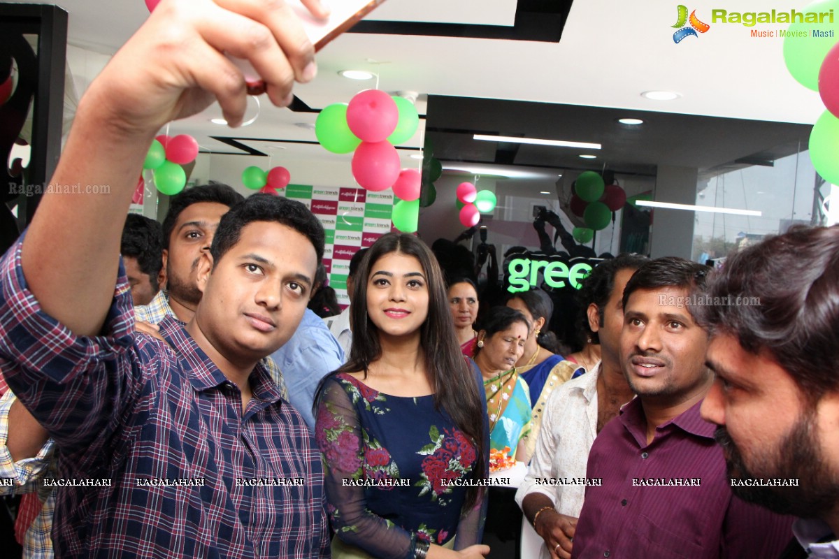 Yamini Bhaskar inaugurates Green Trends Outlet at Chandanagar Main Road, Hyderabad