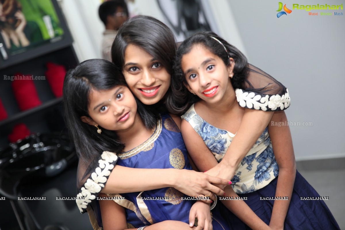 Lakme Salon Launch at Vikrampuri Colony, Secunderabad