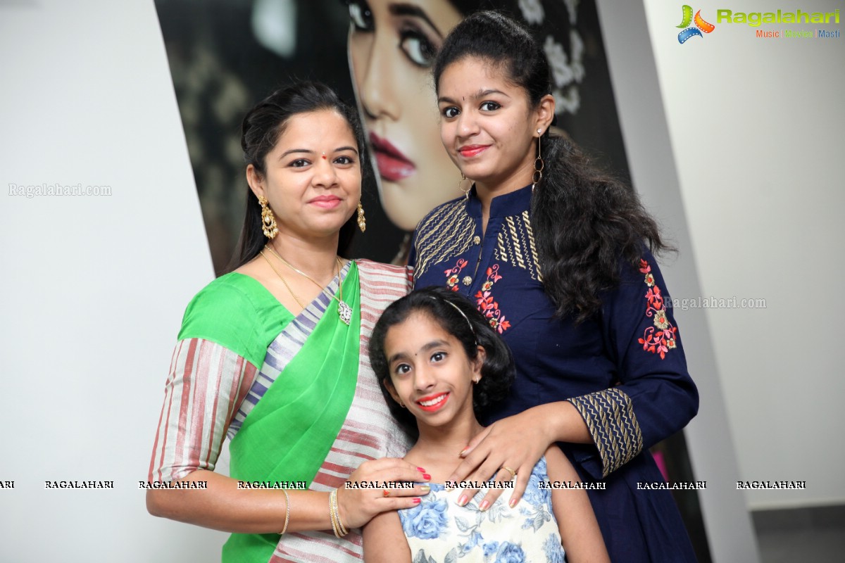 Lakme Salon Launch at Vikrampuri Colony, Secunderabad