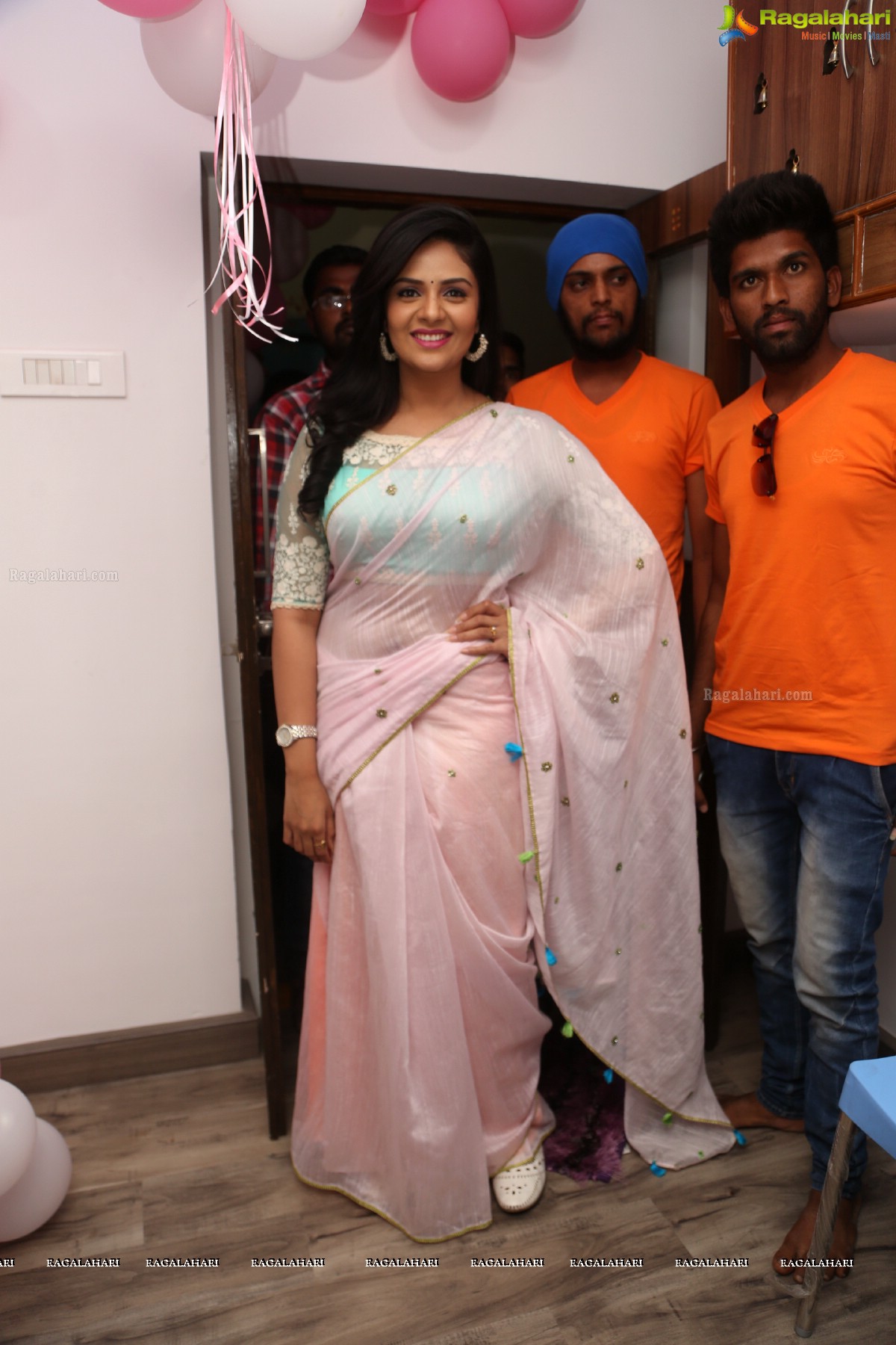 Sree Mukhi launches Manvis Salon, Hyderabad