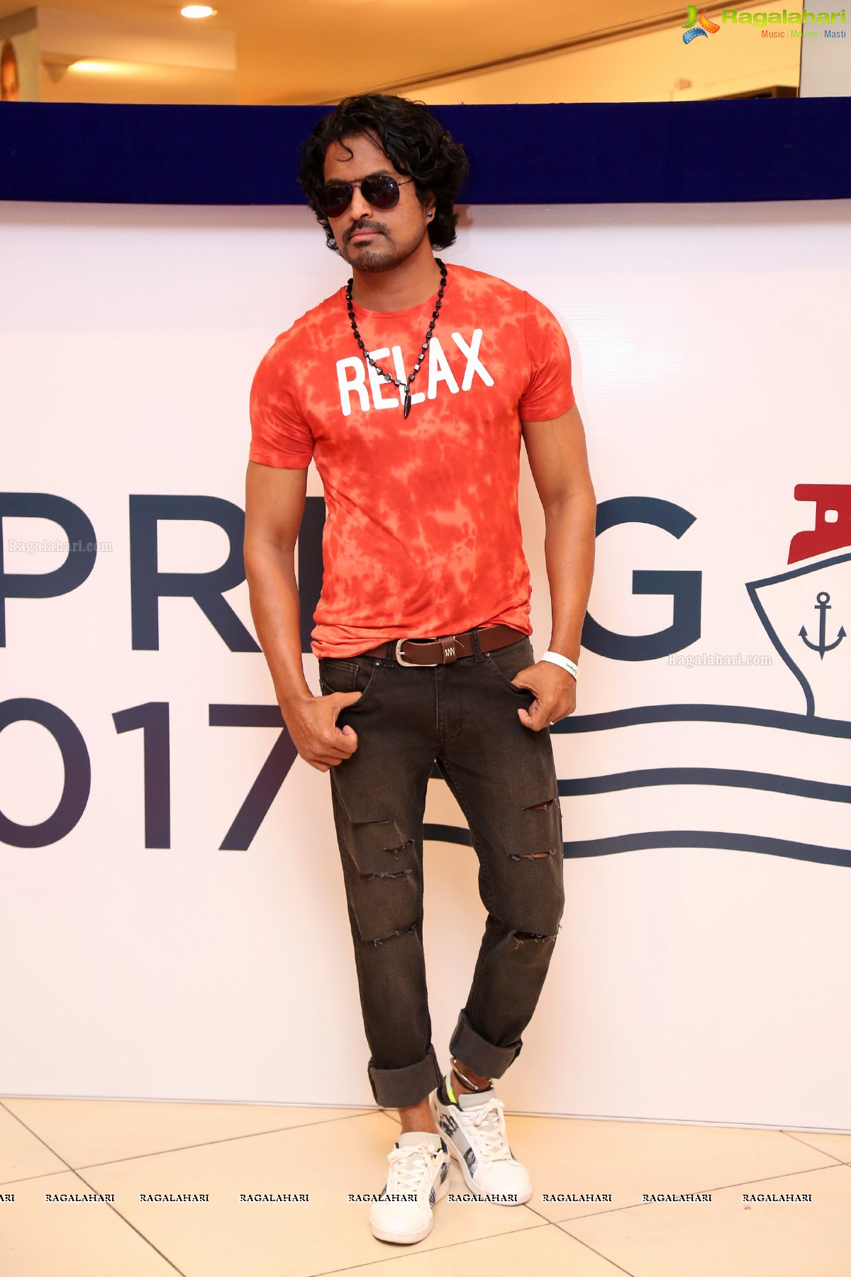 Max Fashion India Spring/Summer 2017 Collection Launch with Grand Fashion Show at Max, City Centre, Banjara Hills