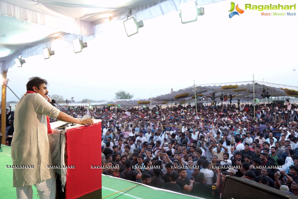 Janasena Chief Pawan Kalyan at Cheneta Garjana