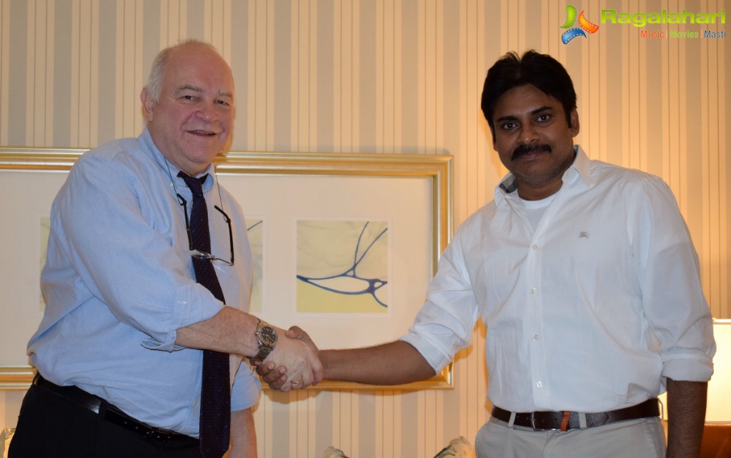Pawan Kalyan Meets Prof Steve, USA