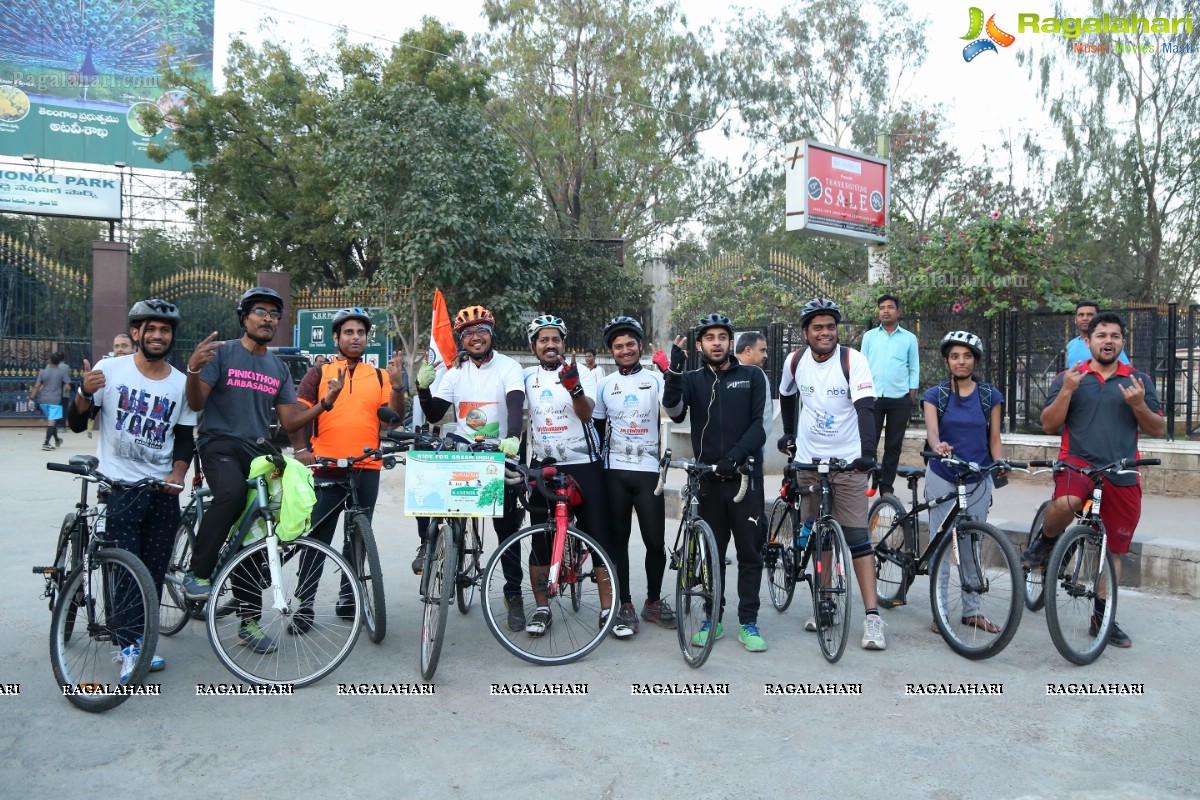 Ride For Green India - A Cycling Expedition From Kashmir To Kanyakumari by B. Ravi Kiran