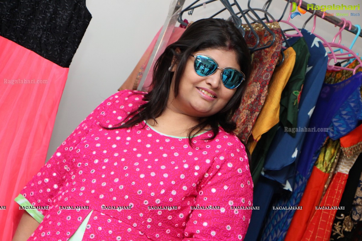 S Mode by Swetha Reddy and Suchi Reddy at Shrinika, Plot #213, Road No 19, Jubilee Hills, Hyderabad