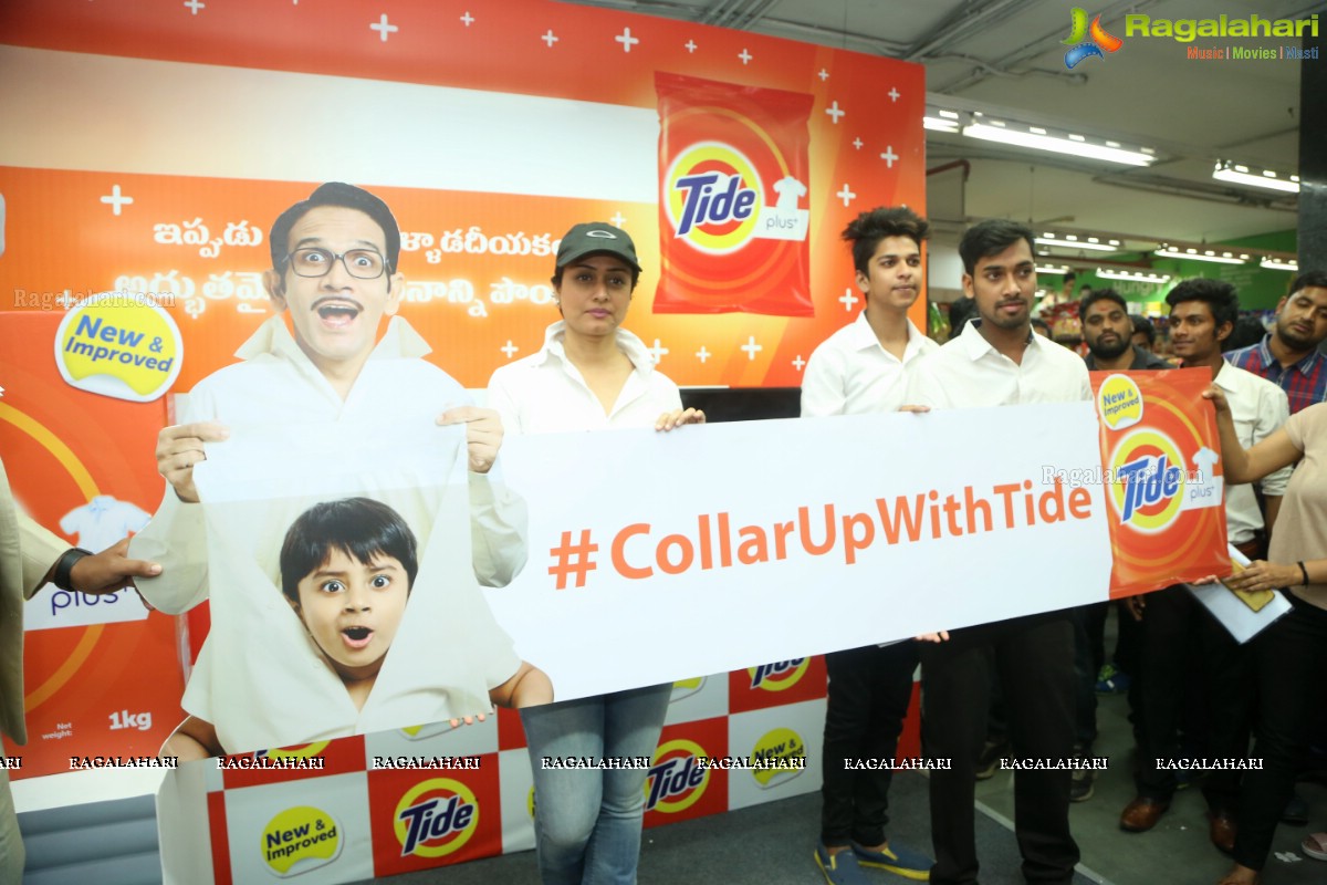 Namrata Shirodkar launches New Tide Plus at Big Bazaar, Ameerpet, Hyderabad