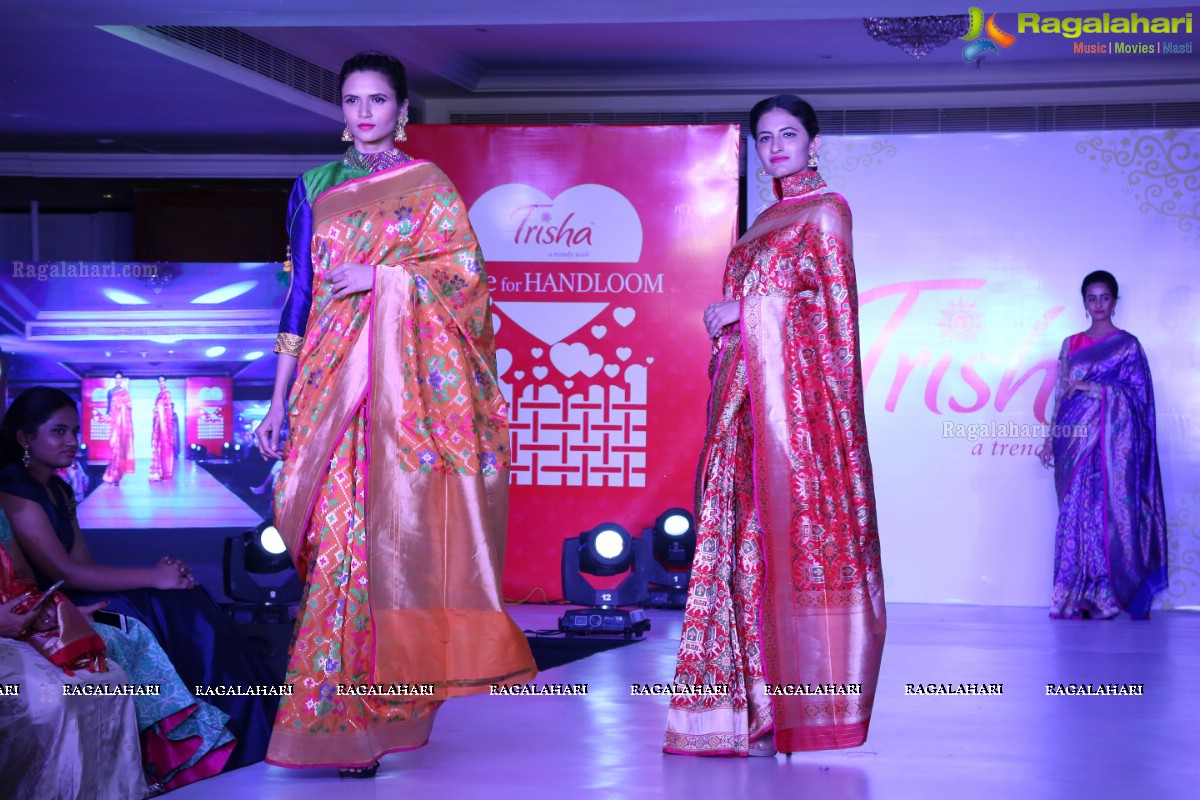 Trisha Love for Handloom Fashion Show at Taj Krishna, Hyderabad