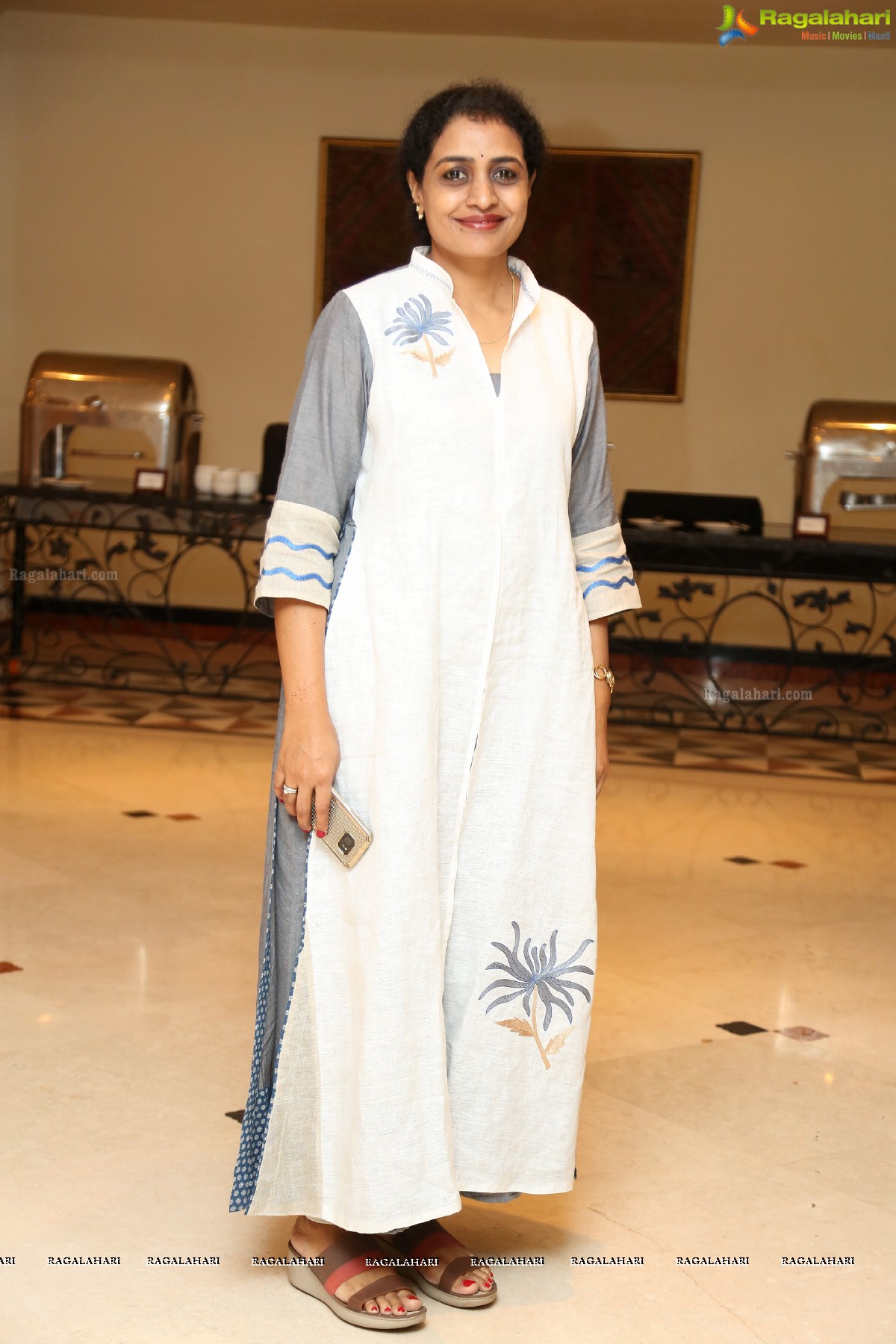 Trisha Love for Handloom Fashion Show at Taj Krishna, Hyderabad